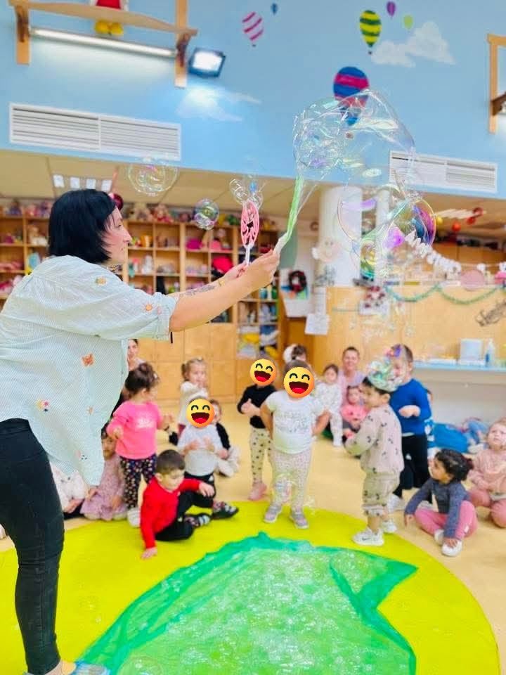 bringing soap bubble magic to the little ones. Photo by Magic Steps Xewkija