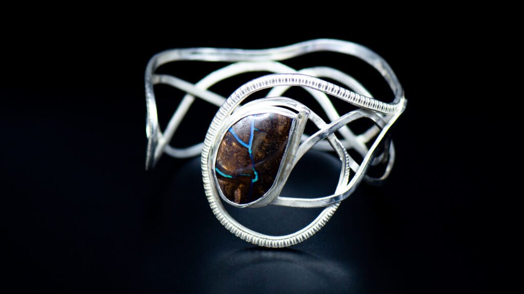 In den Händen von Tara Lois: Wo die Erinnerung zum Schmuck wird 10 DSC0557 2